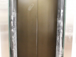 Elevator door renovation