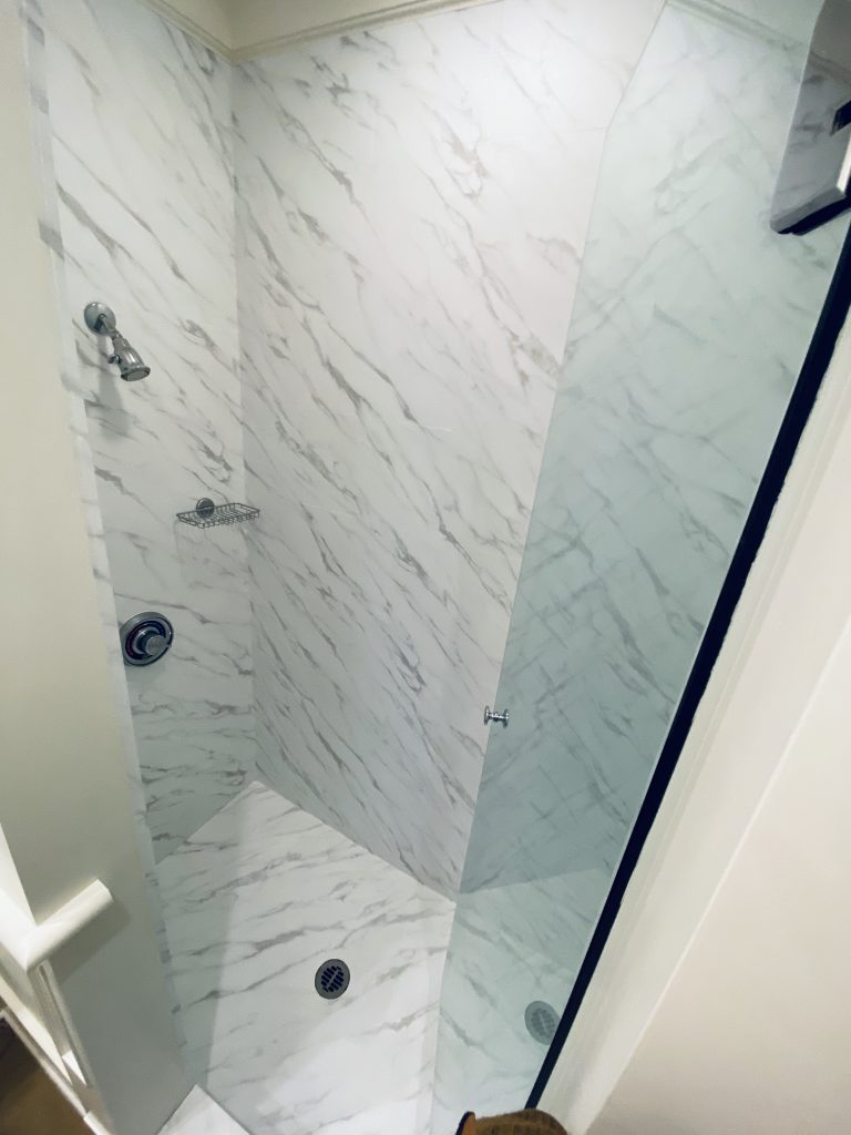 Shower Refinishing with Arabescato Marble BODAQ ⋆ Nelcos