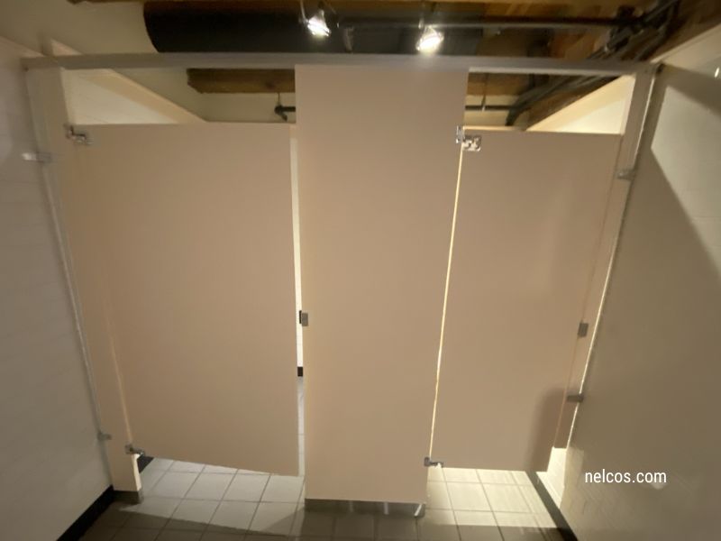 Washroom stalls