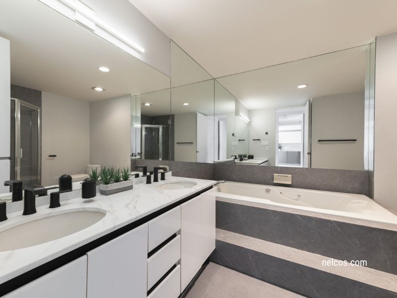 Bathroom revamp with PM006 Pietra Marble and NS814 Cremano Arabescato interior film