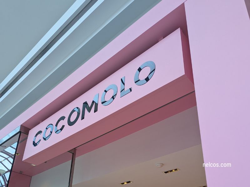 Cocomolo storefront refinished with S232 Bubblegum Pink